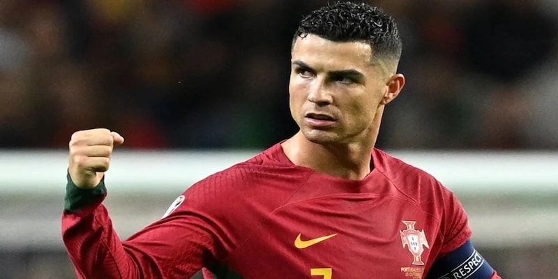 Cầu thủ bóng đá Ronaldo biểu tượng thể thao Bồ Đào Nha